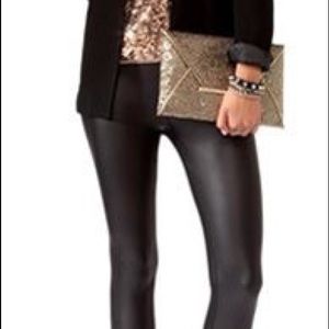 Meet your Posher, Karina